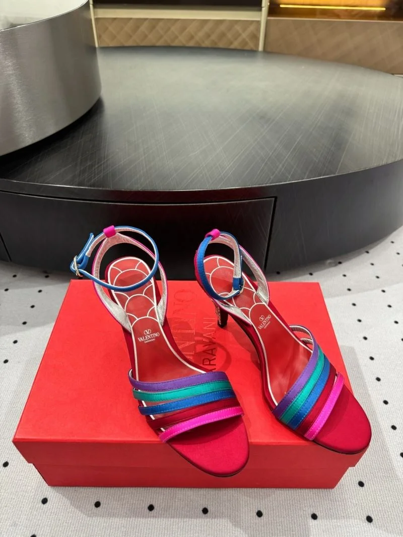 Functional Valentino Sandals 36358