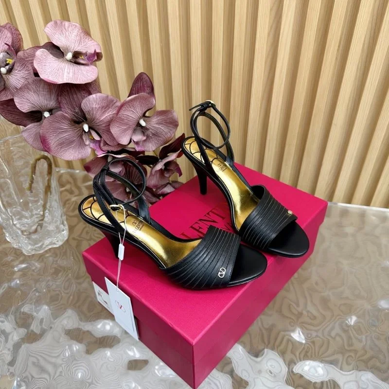 Packable Valentino Sandals 36357