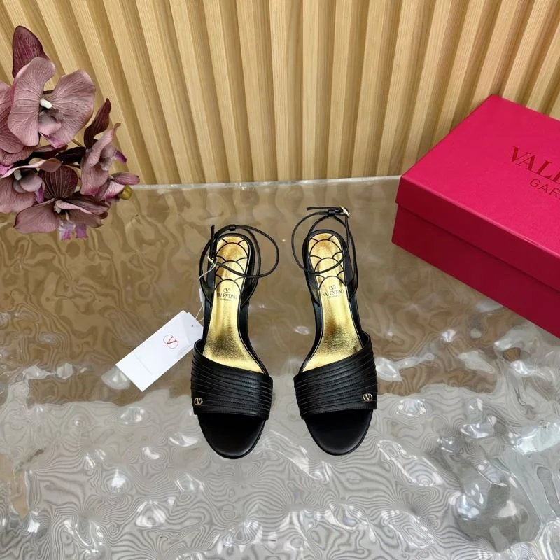 Packable Valentino Sandals 36357