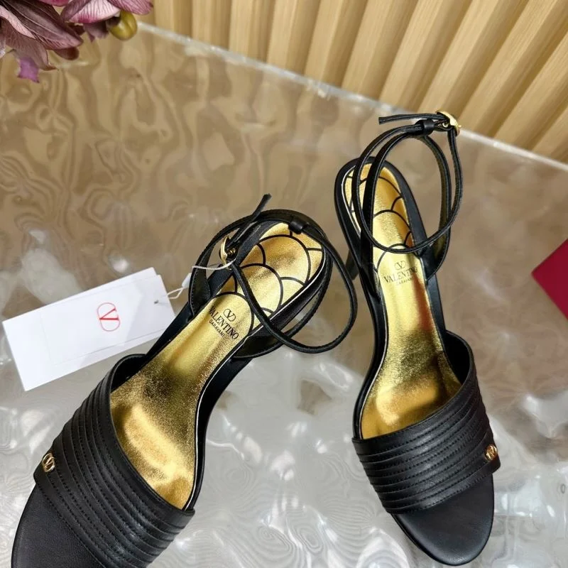 Packable Valentino Sandals 36357