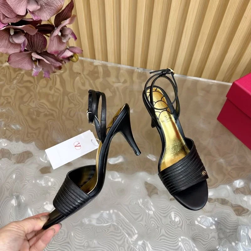 Packable Valentino Sandals 36357
