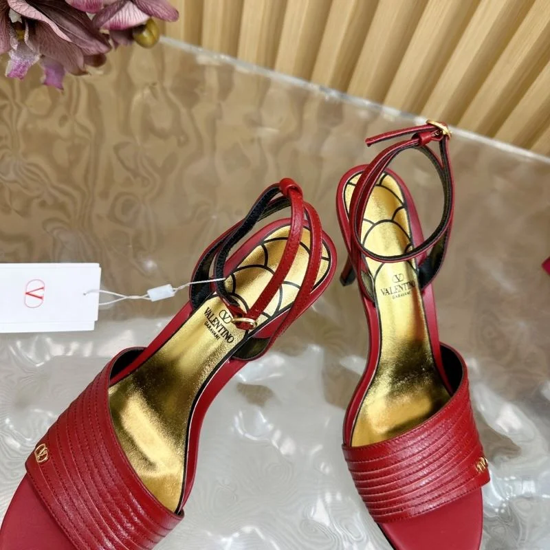 Valentino Sandals Snug 36365