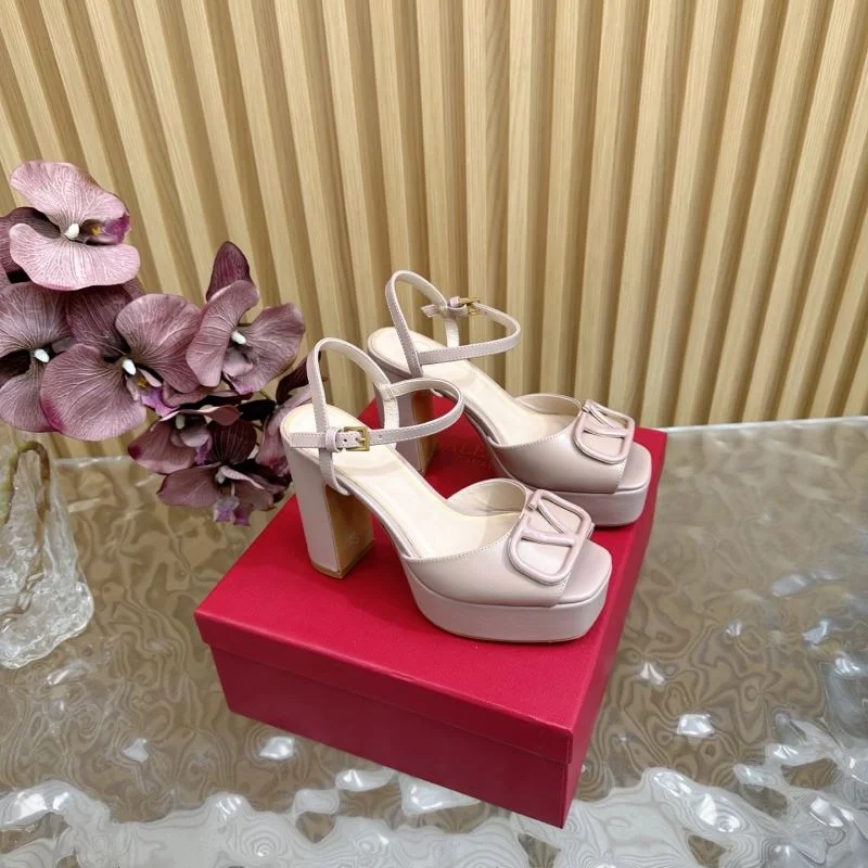 ComfortFit Valentino Sandals 36354