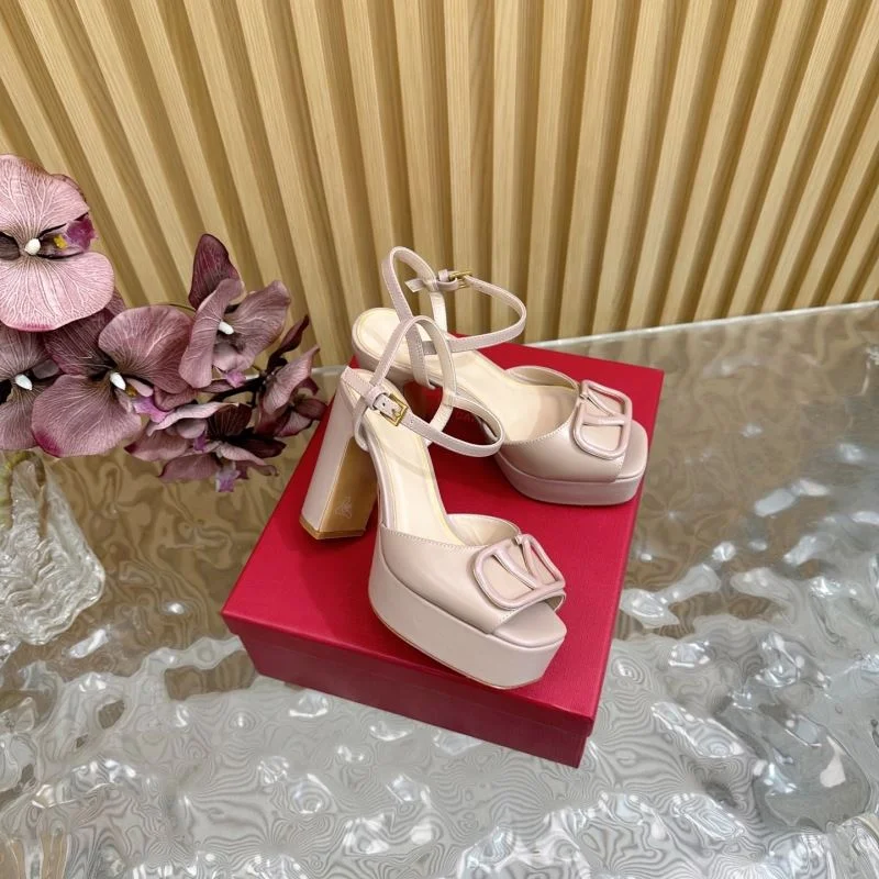 ComfortFit Valentino Sandals 36354