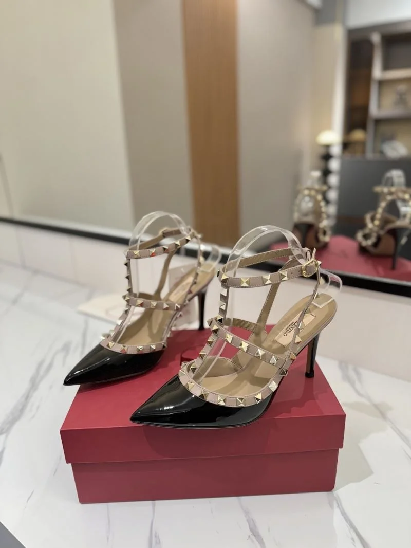 Comfortable Valentino Sandals 36356