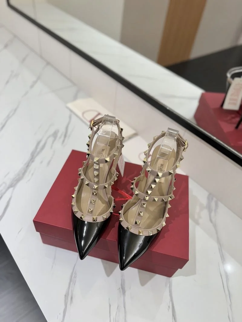 Comfortable Valentino Sandals 36356