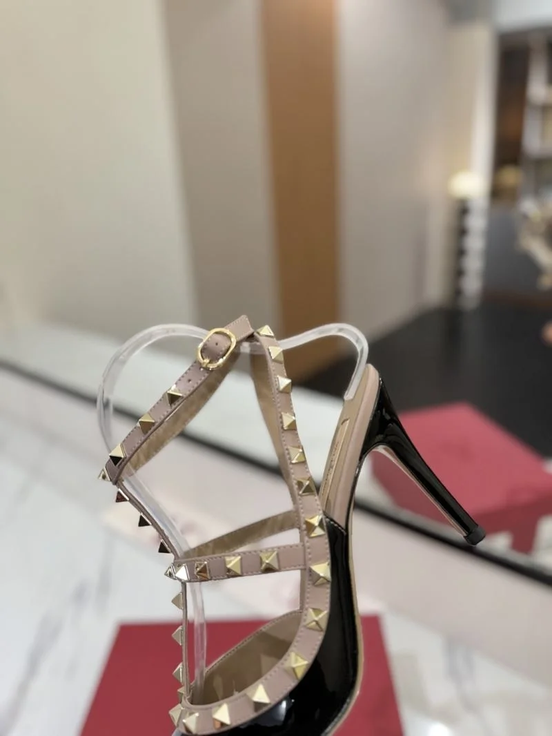 Comfortable Valentino Sandals 36356