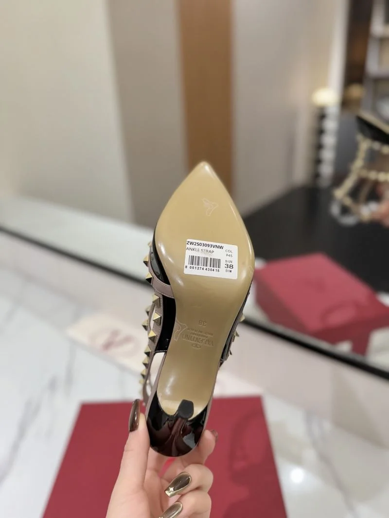 Comfortable Valentino Sandals 36356