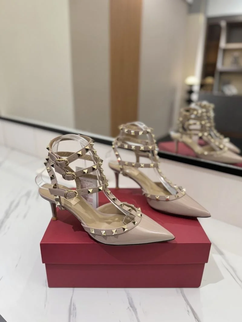 MoistureWicking Valentino Sandals 36347