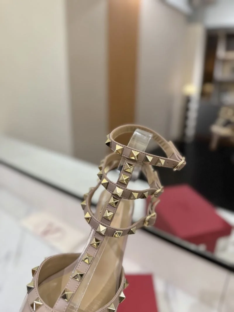 MoistureWicking Valentino Sandals 36347