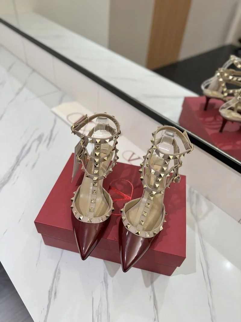 FlexibleFit Valentino Sandals 36344