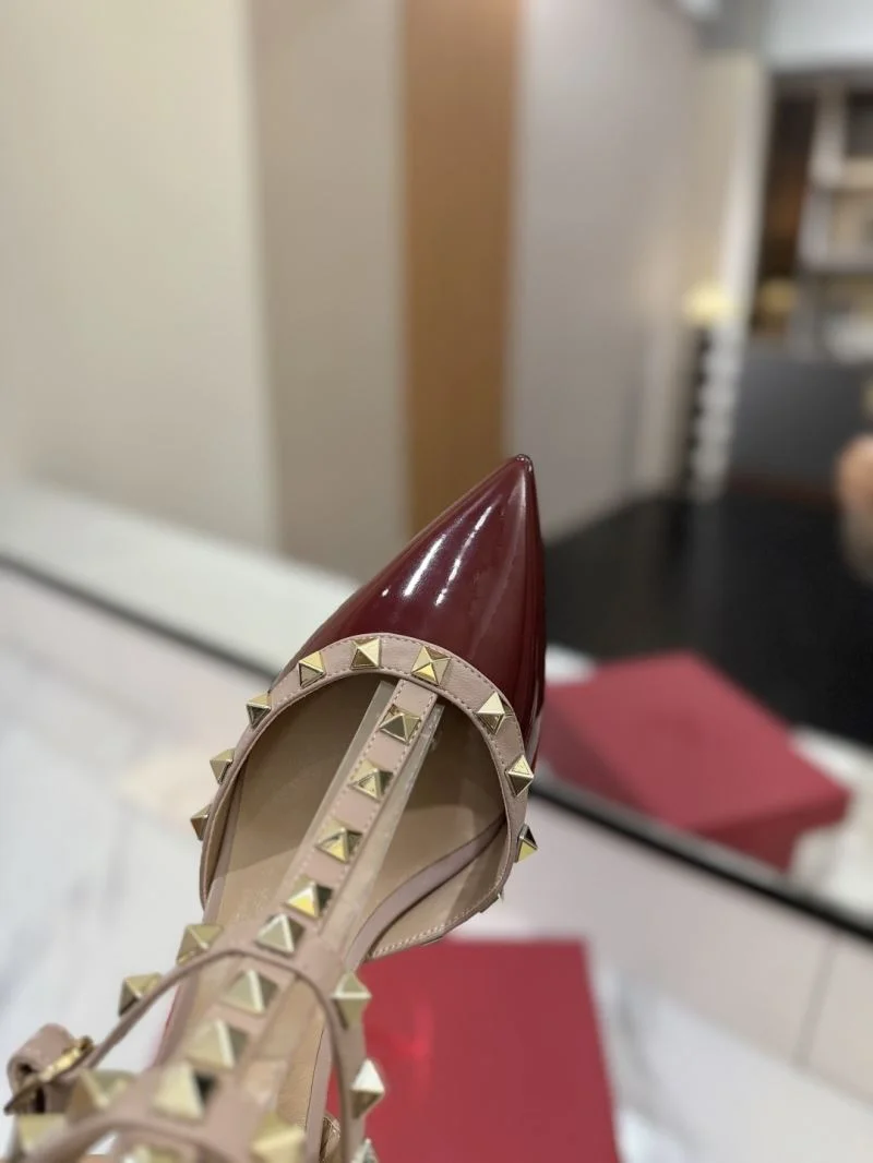 FlexibleFit Valentino Sandals 36344