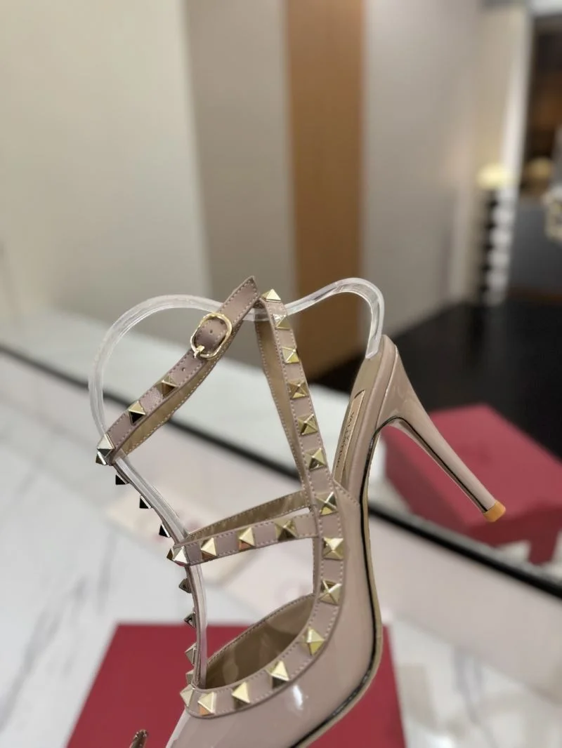 Valentino Sandals Vibrant 36333