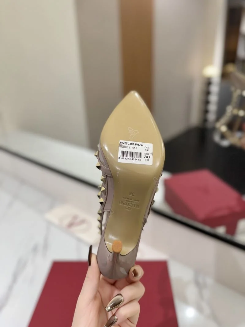 Valentino Sandals Vibrant 36333