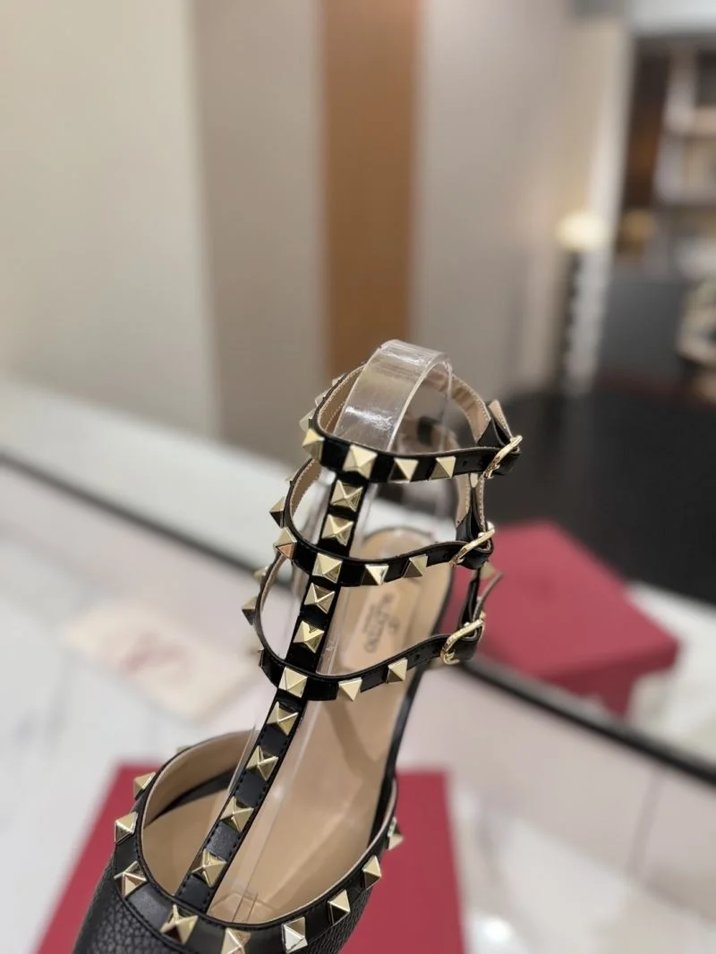 Valentino Sandals NewStyle 36330