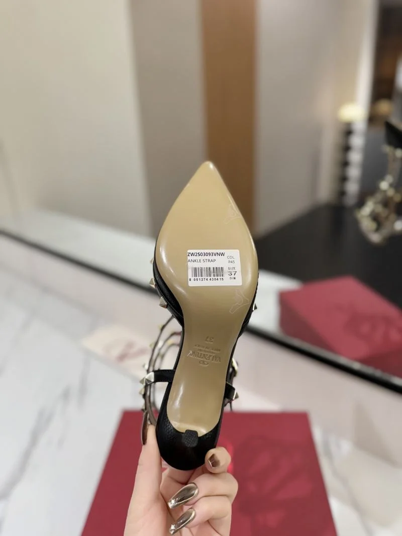Valentino Sandals NewStyle 36330