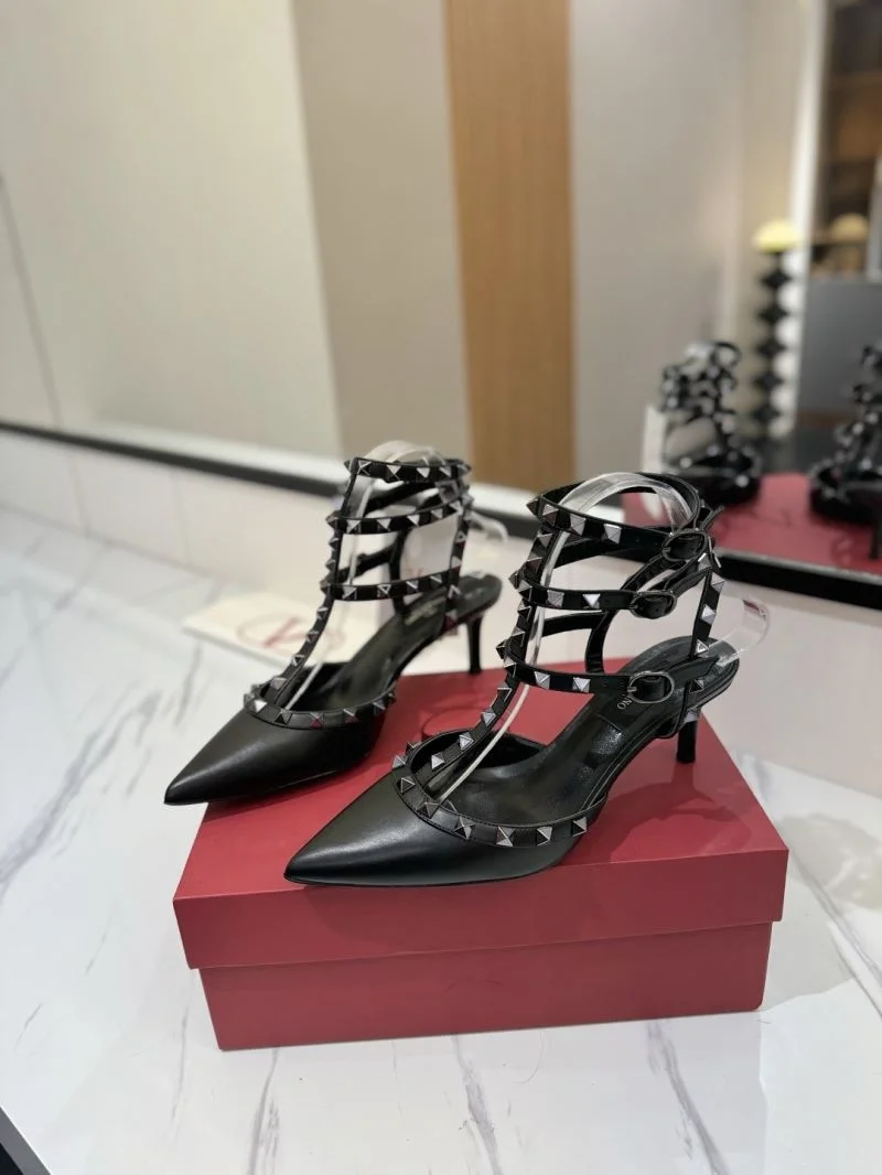 Valentino Sandals Elegant 36322