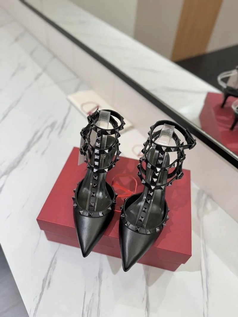 Valentino Sandals Elegant 36322