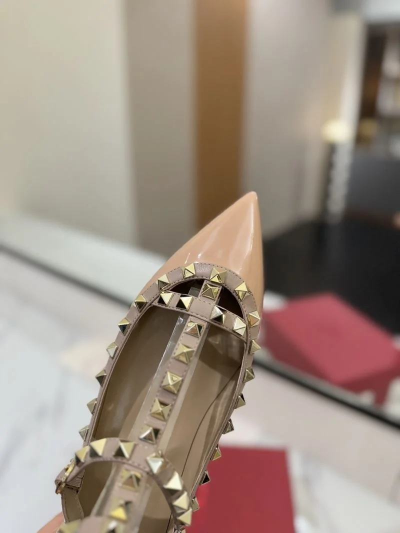Efficient Valentino Sandals 36331
