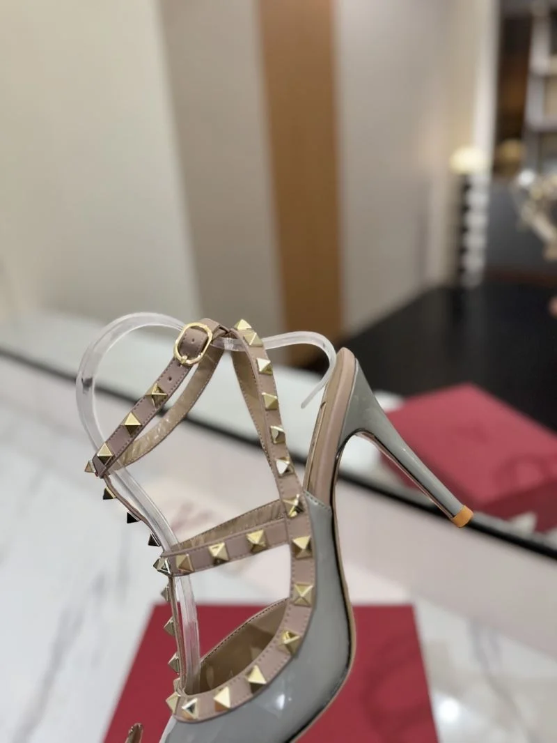 Valentino Sandals Minimalist 36324