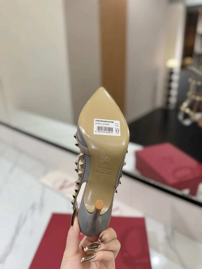 Valentino Sandals Minimalist 36324