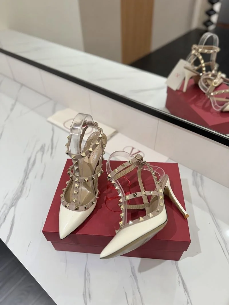 Valentino Sandals Neat 36335