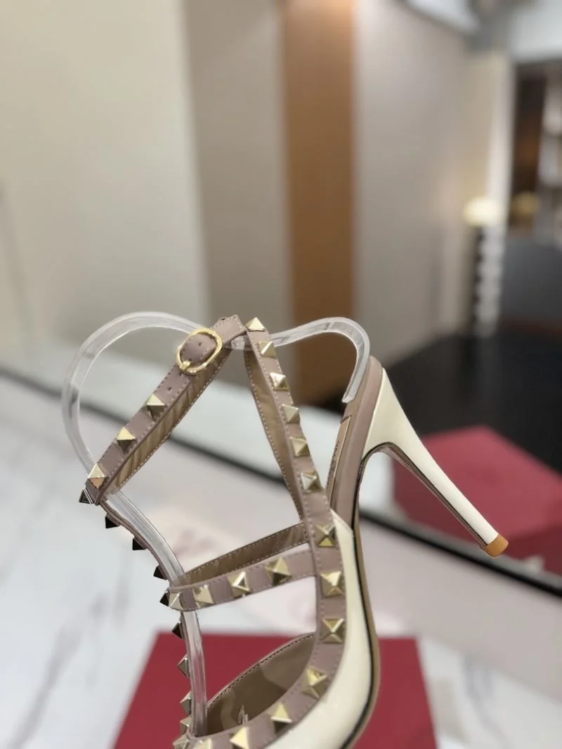 Valentino Sandals Neat 36335