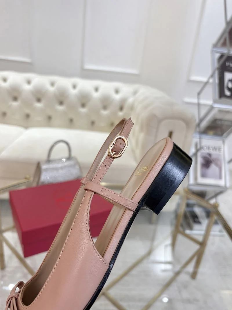 NewStyle Valentino Sandals 36316