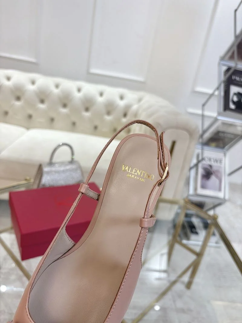 NewStyle Valentino Sandals 36316
