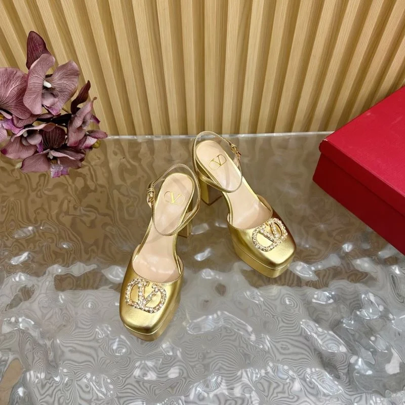 ComfortFit Valentino Sandals 36315