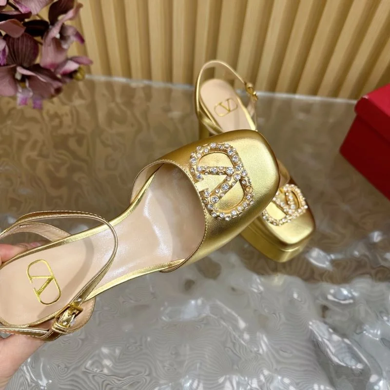 ComfortFit Valentino Sandals 36315