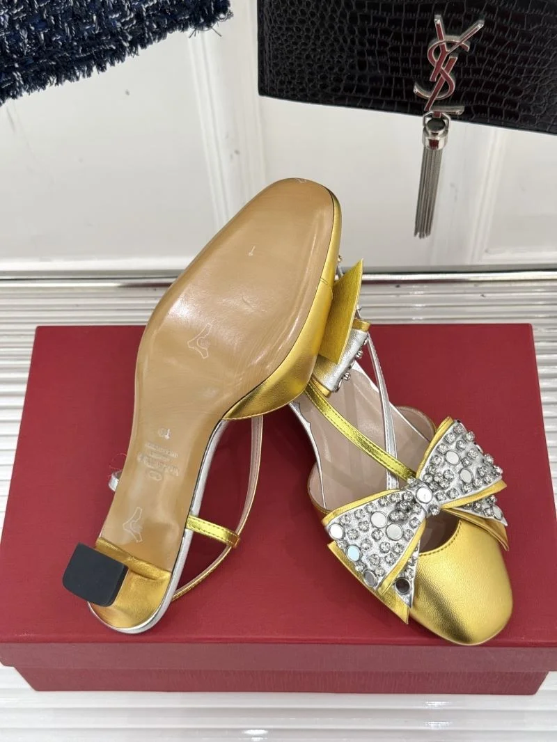 RelaxedFit Valentino Sandals 36312