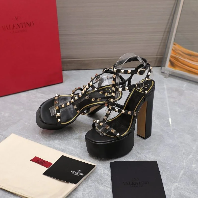 SportInspired Valentino Sandals 37068