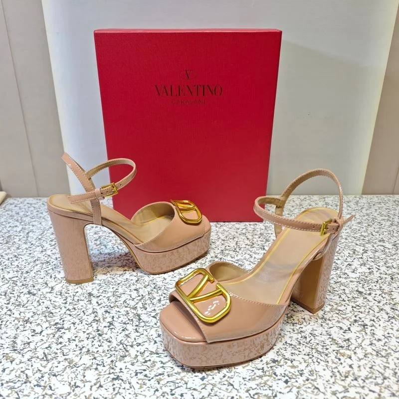 Valentino Sandals Reliable 37065