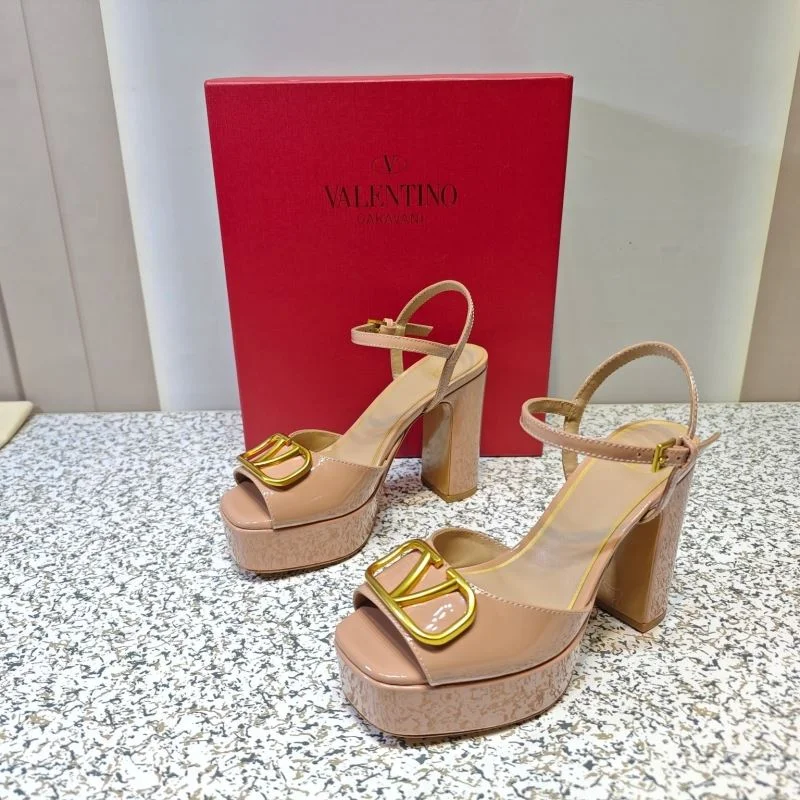 Valentino Sandals Reliable 37065