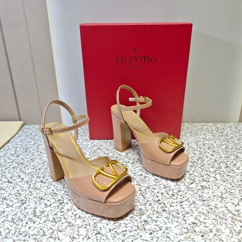Valentino Sandals Reliable 37065