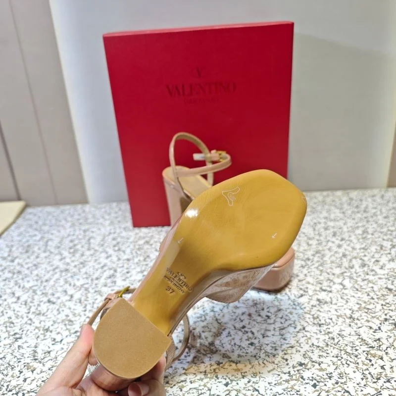 Valentino Sandals Reliable 37065