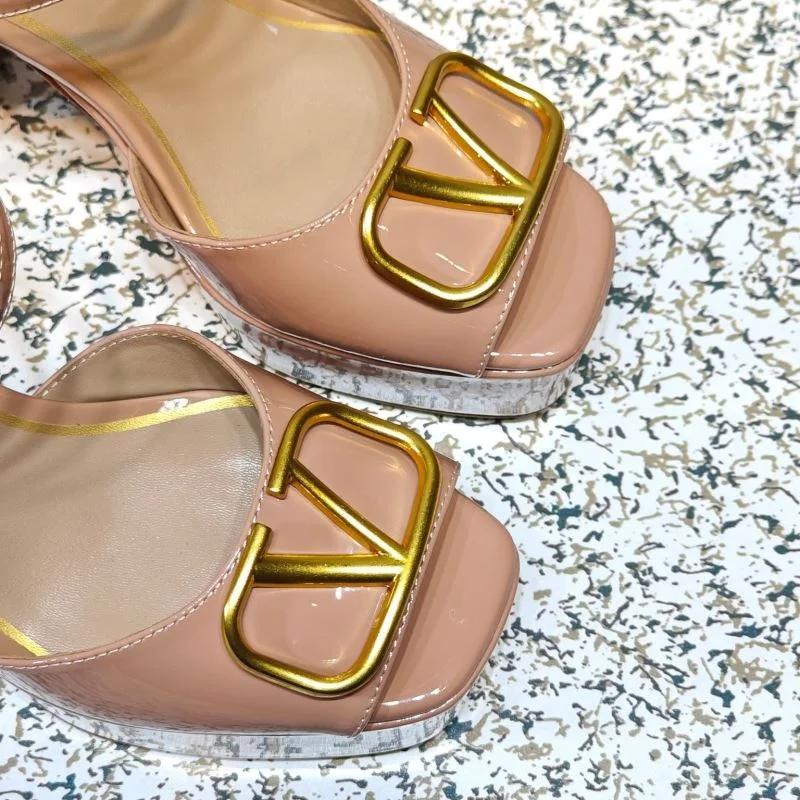 Valentino Sandals Reliable 37065