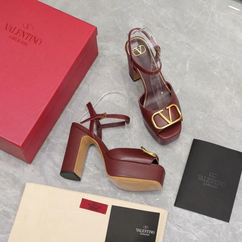 ModernLook Valentino Sandals 37064