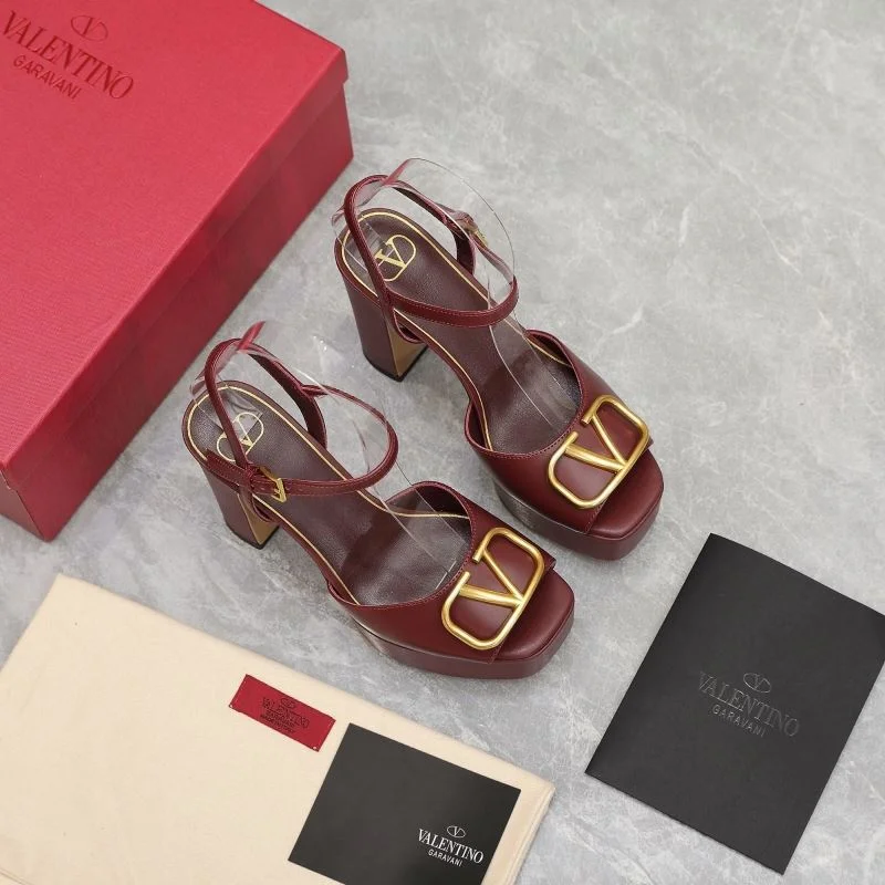 ModernLook Valentino Sandals 37064
