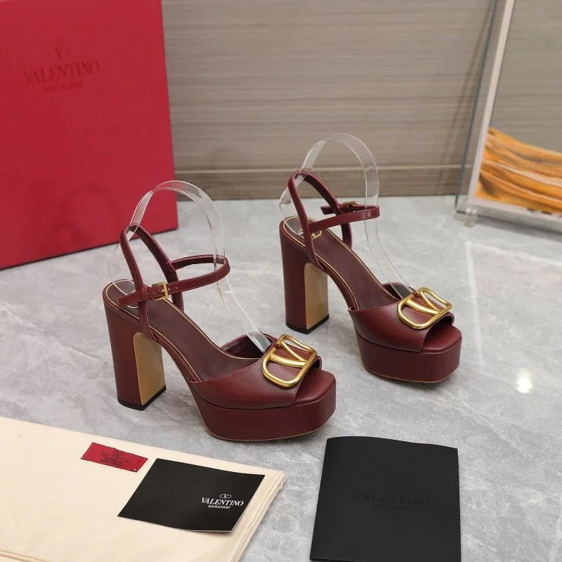 ModernLook Valentino Sandals 37064