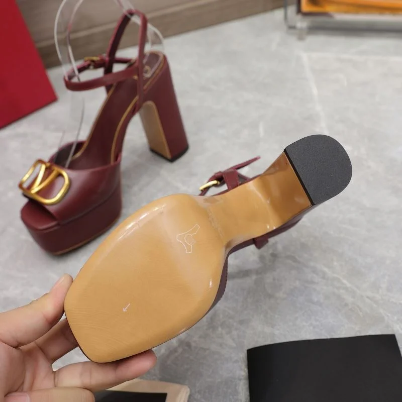 ModernLook Valentino Sandals 37064