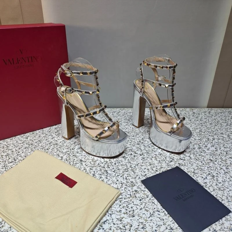 Valentino Sandals Sophisticated 37061