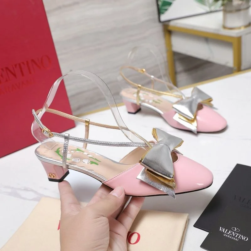 Timeless Valentino Sandals 37060