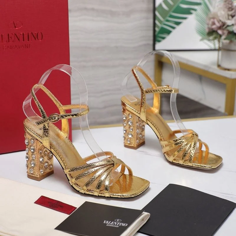 Soft Valentino Sandals 37034
