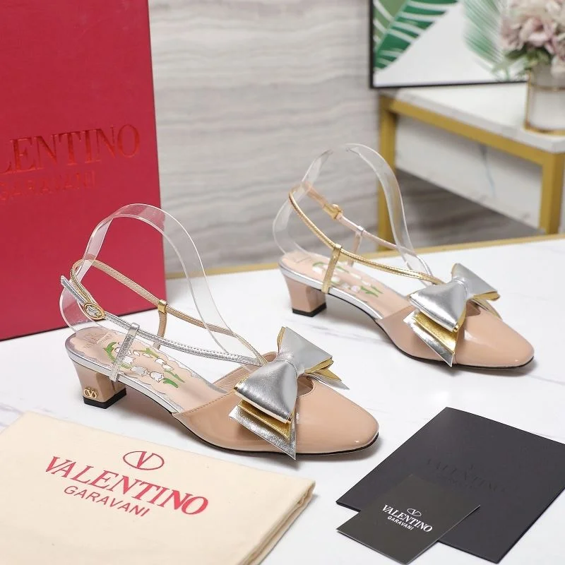 Valentino Sandals WellDesigned 37047