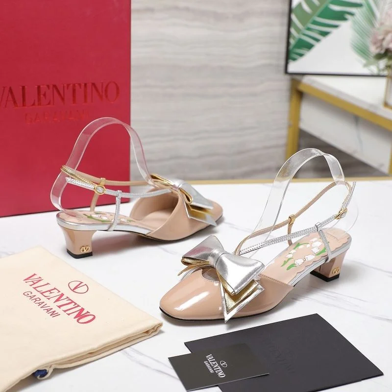 Valentino Sandals WellDesigned 37047