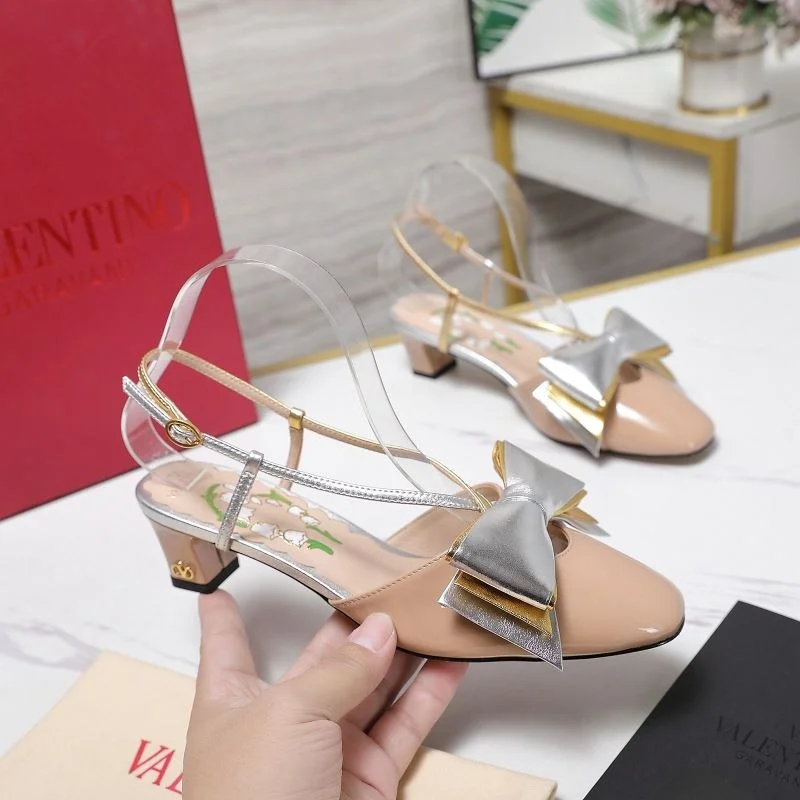 Valentino Sandals WellDesigned 37047