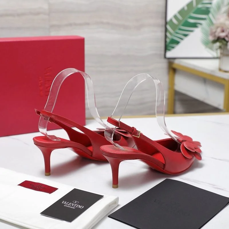 Timeless Valentino Sandals 37059
