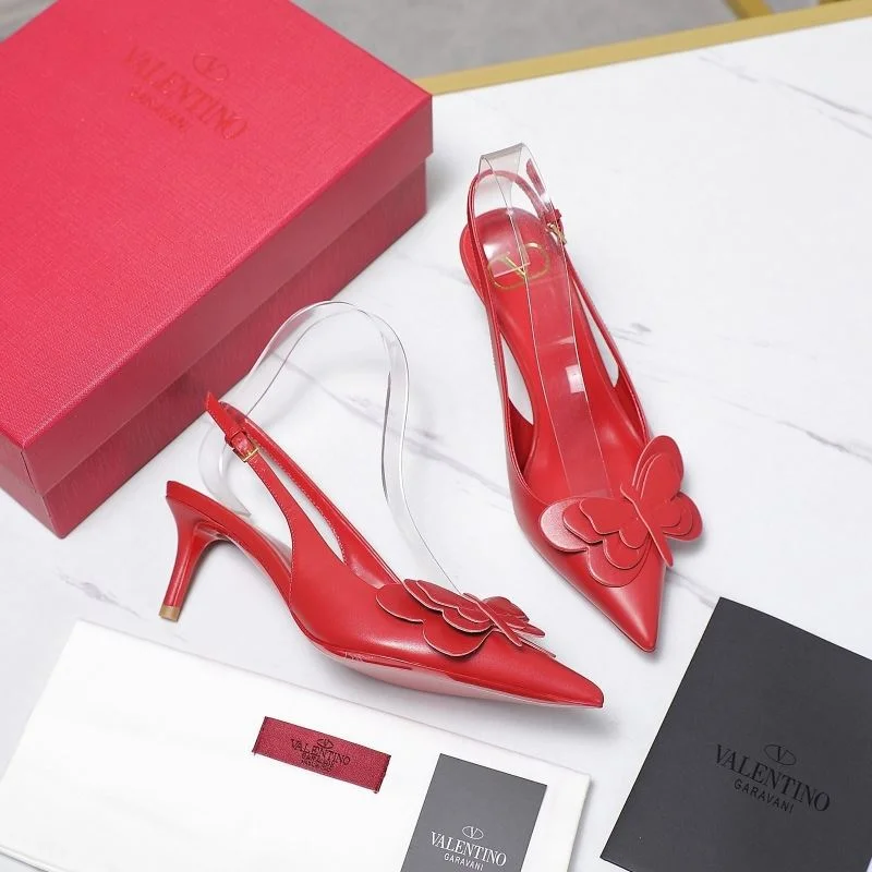 Timeless Valentino Sandals 37059